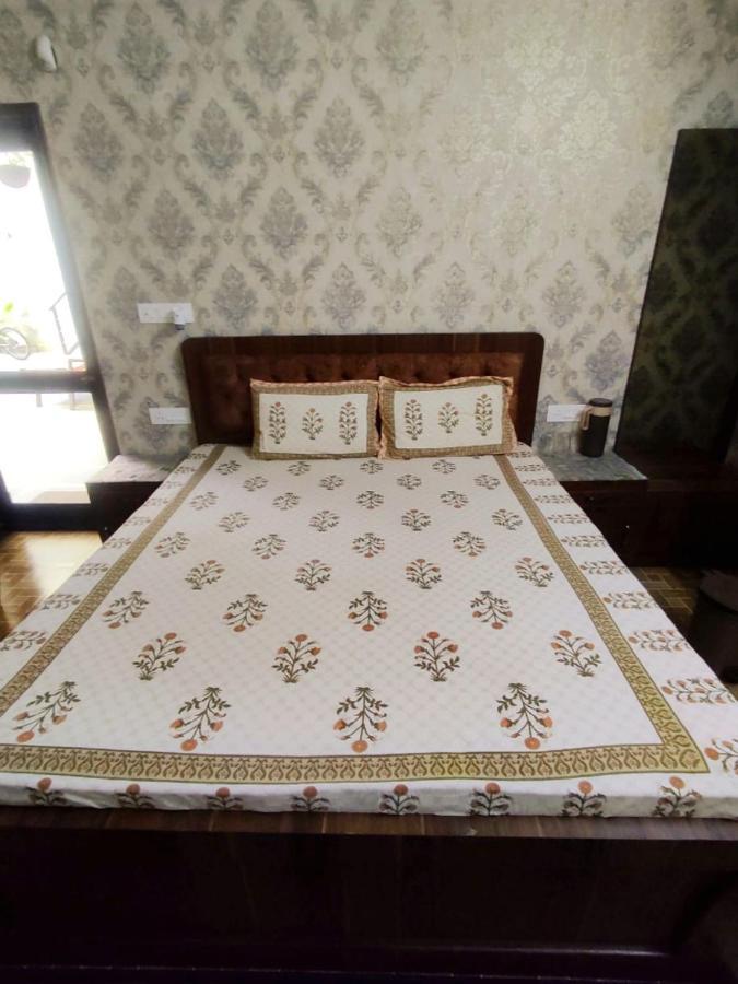 Sukh Sagar Hotel Jaipur Exteriör bild